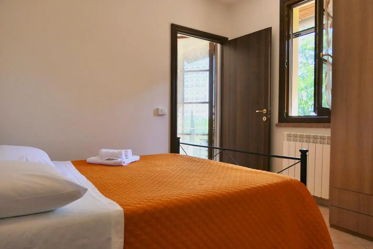 Isa-Chalet Elena In Montescudaio, With Air Conditioning, On The Ground Floor With Fenced Garden Italien